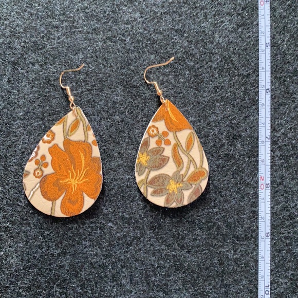 Double sided soft earrings - Picture 6 of 10